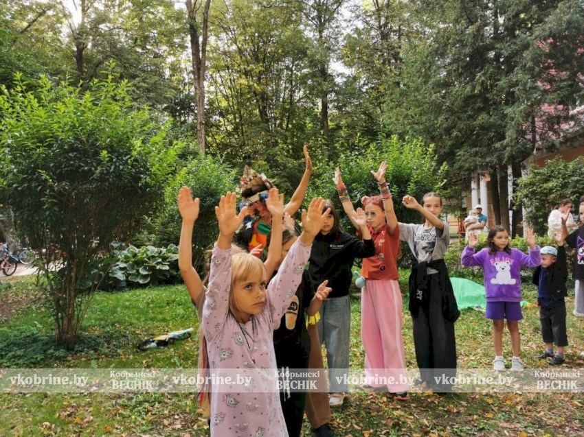 Кобринский парк превратился в ожившую сказку. ФОТОФАКТ