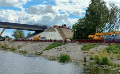 Мост перемен: Кобрин в ожидании открытия. ФОТОФАКТ