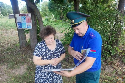 Безопасность с доставкой на дом: спасатели Кобринщины провели рейды вместе с автолавками