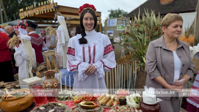 Хлеб, традиции и память: стартовали районные «Дожинки-2026» в Остромичах