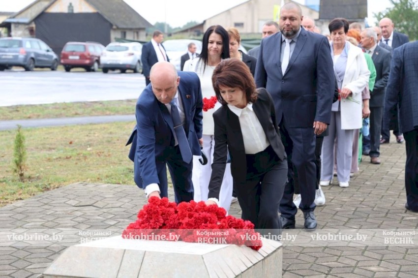 Хлеб, традиции и память: стартовали районные «Дожинки-2026» в Остромичах