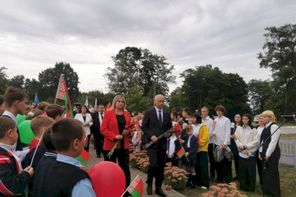 «У адзінстве наша сіла»: маршрут памяти Кобрин – Новоселки объединил сотни жителей района