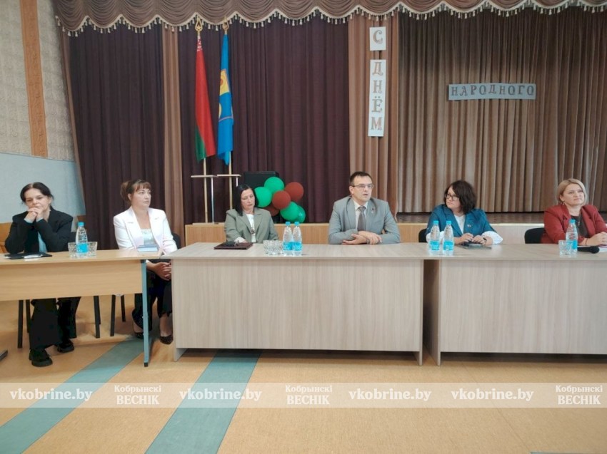 Помнить прошлое, созидать будущее: диалоговая площадка объединила молодых учителей Кобринщины