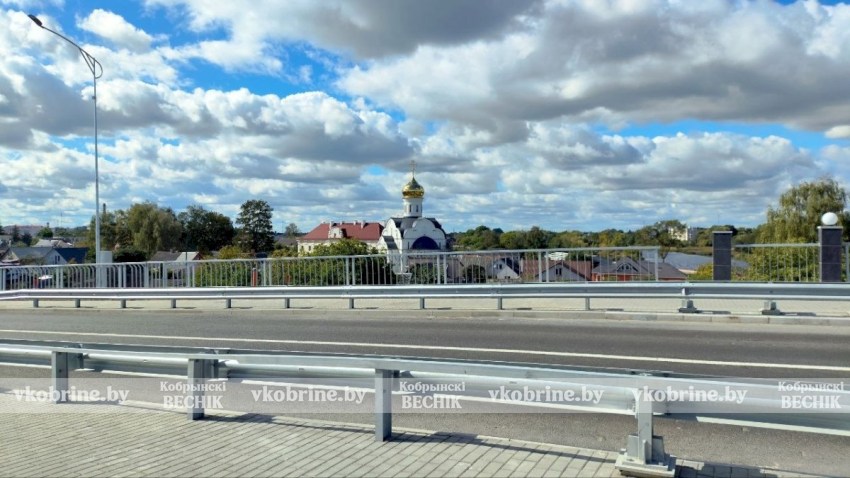 Больше места, лучше вид: в Кобрине открыли обновлённый мост и продолжают благоустройство (ФОТОРЕПОРТАЖ)