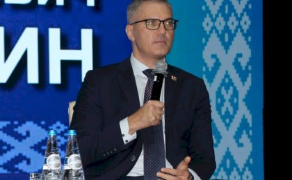 Без лишнего официоза: Вадим Гигин провел открытый разговор с трудовой молодежью Кобринщины