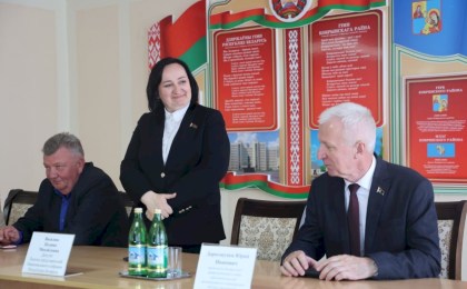 «Будущее страны зависит от нас»: в Кобрине прошли диалоговые площадки с трудовыми коллективами