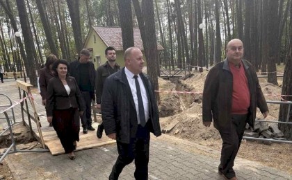 Ремонт под контролем: Виктор Рафалович оценил обновление ДРОЦ «Колос»