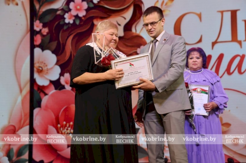 От «Бацькавых кашуль» до «Семьи года»: Кобрин гордится своими мамами