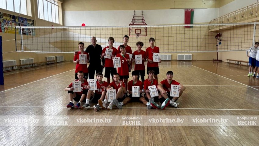 Золото уезжает в Брест, серебро остается дома: как прошла волейбольная Спартакиада в Кобрине